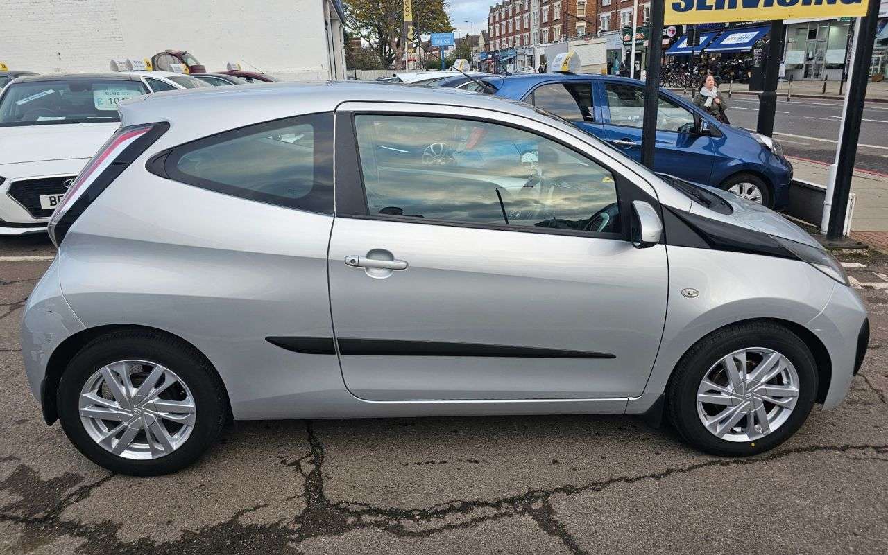 2014 TOYOTA AYGO 2014 TOYOTA AYGO