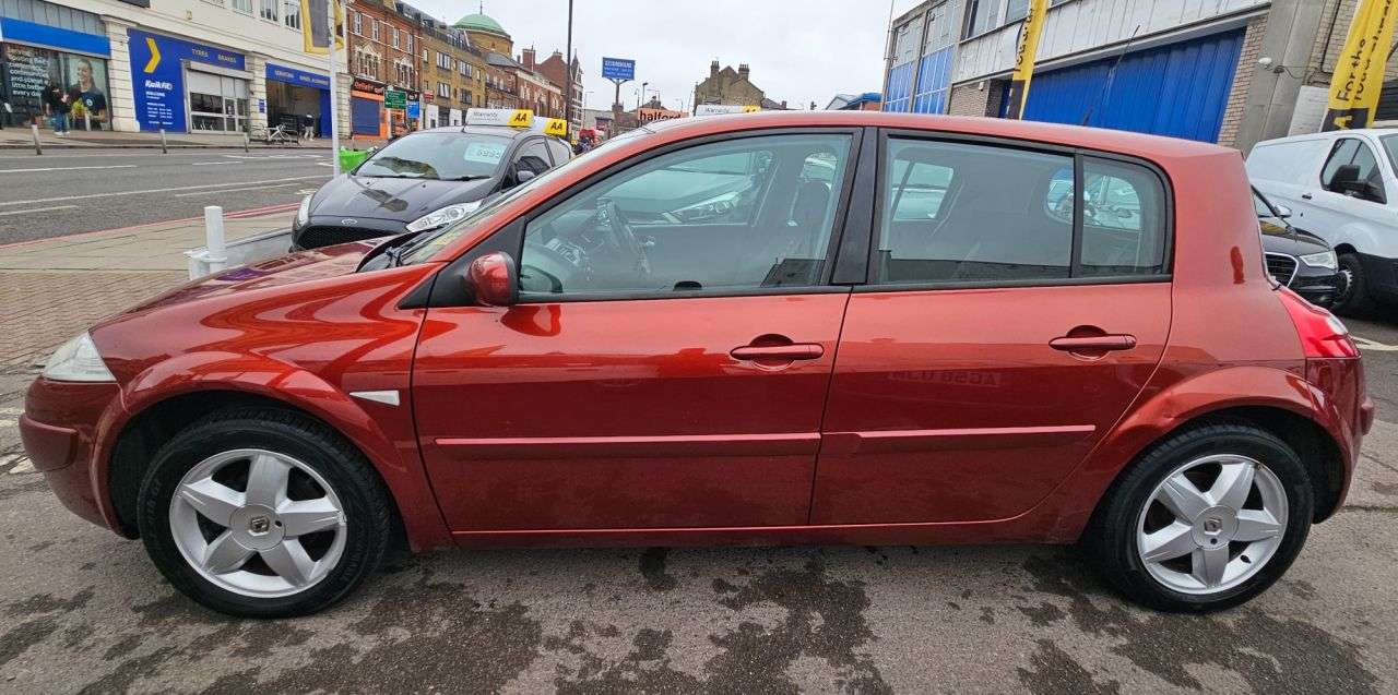 2008 RENAULT MEGANE 2008 RENAULT MEGANE