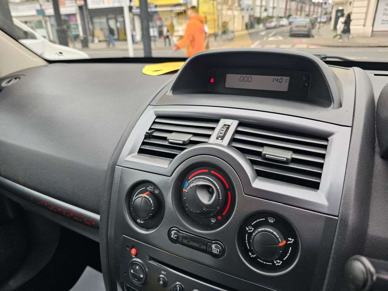 2008 RENAULT MEGANE 2008 RENAULT MEGANE