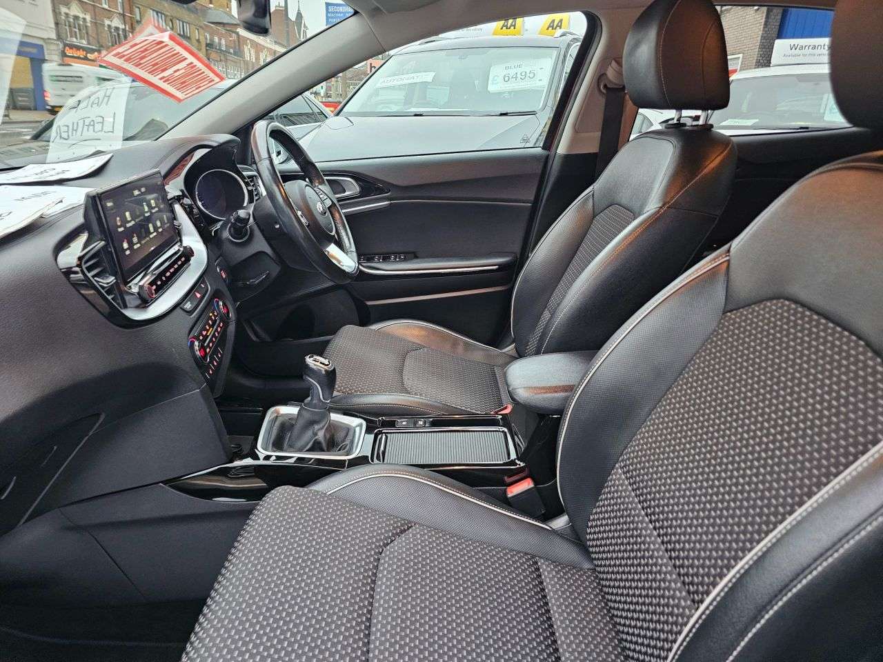 2020 KIA XCEED 2020 KIA XCEED