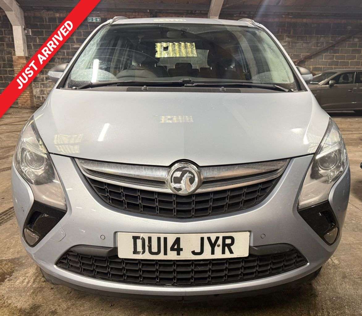 A 2014 VAUXHALL ZAFIRA TOURER 7 SEATER 1.8 16V Exclusiv MPV 5dr Petrol Manual Euro 5 (140 ps) VERY GOOD S A 2014 VAUXHALL ZAFIRA TOURER 7 SEATER 1.8 16V Exclusiv MPV 5dr Petrol Manual Euro 5 (140 ps) VERY GOOD S