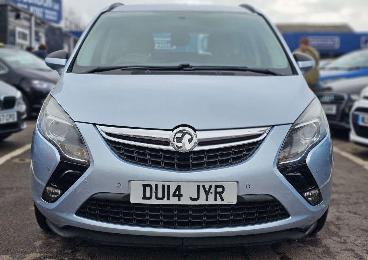 A 2014 VAUXHALL ZAFIRA TOURER 7 SEATER 1.8 16V Exclusiv MPV 5dr Petrol Manual Euro 5 (140 ps) VERY GOOD S A 2014 VAUXHALL ZAFIRA TOURER 7 SEATER 1.8 16V Exclusiv MPV 5dr Petrol Manual Euro 5 (140 ps) VERY GOOD S