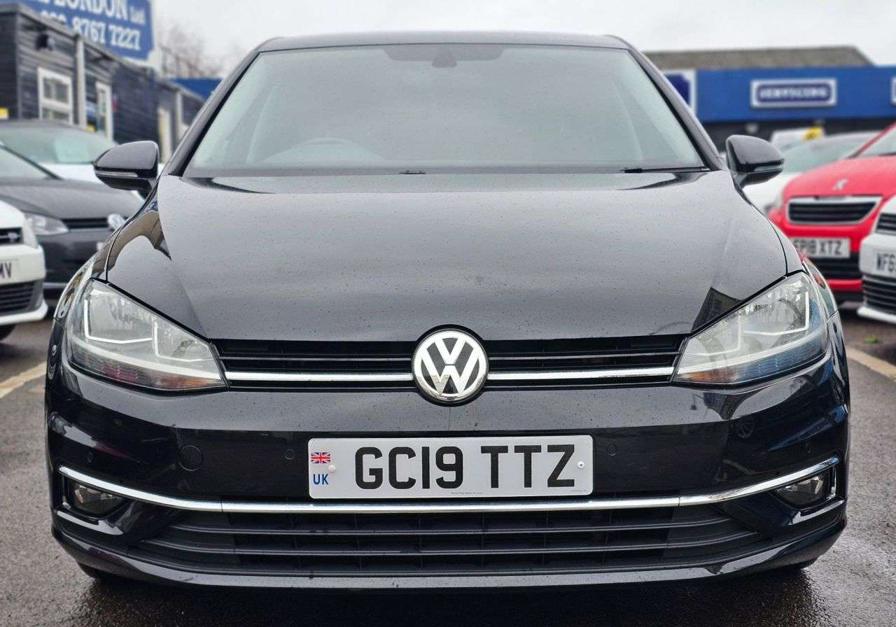 A 2019 VOLKSWAGEN GOLF AUTOMATIC 1.0 TSI Match Hatchback 5dr Petrol DSG Euro 6 (s/s) (115 ps) SAT/ A 2019 VOLKSWAGEN GOLF AUTOMATIC 1.0 TSI Match Hatchback 5dr Petrol DSG Euro 6 (s/s) (115 ps) SAT/