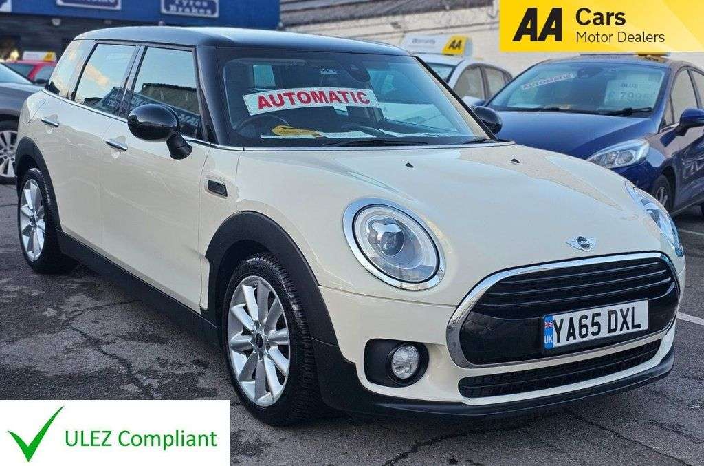 A 2015 MINI CLUBMAN AUTOMATIC 1.5 Cooper Estate 6dr Petrol Auto Euro 6 (s/s) (136 ps) REAR PARK A 2015 MINI CLUBMAN AUTOMATIC 1.5 Cooper Estate 6dr Petrol Auto Euro 6 (s/s) (136 ps) REAR PARK