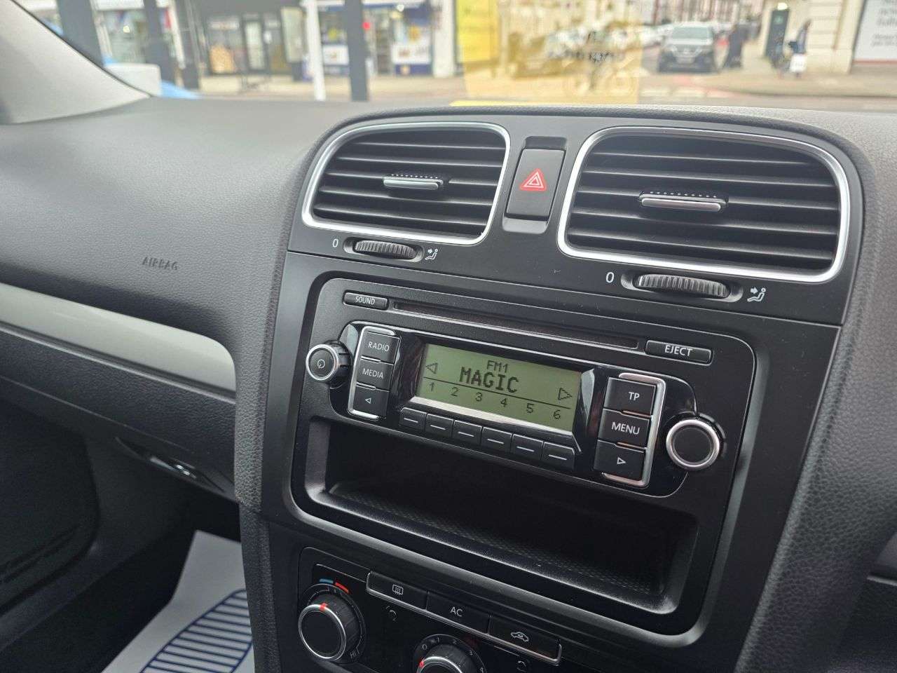 2011 VOLKSWAGEN GOLF 2011 VOLKSWAGEN GOLF
