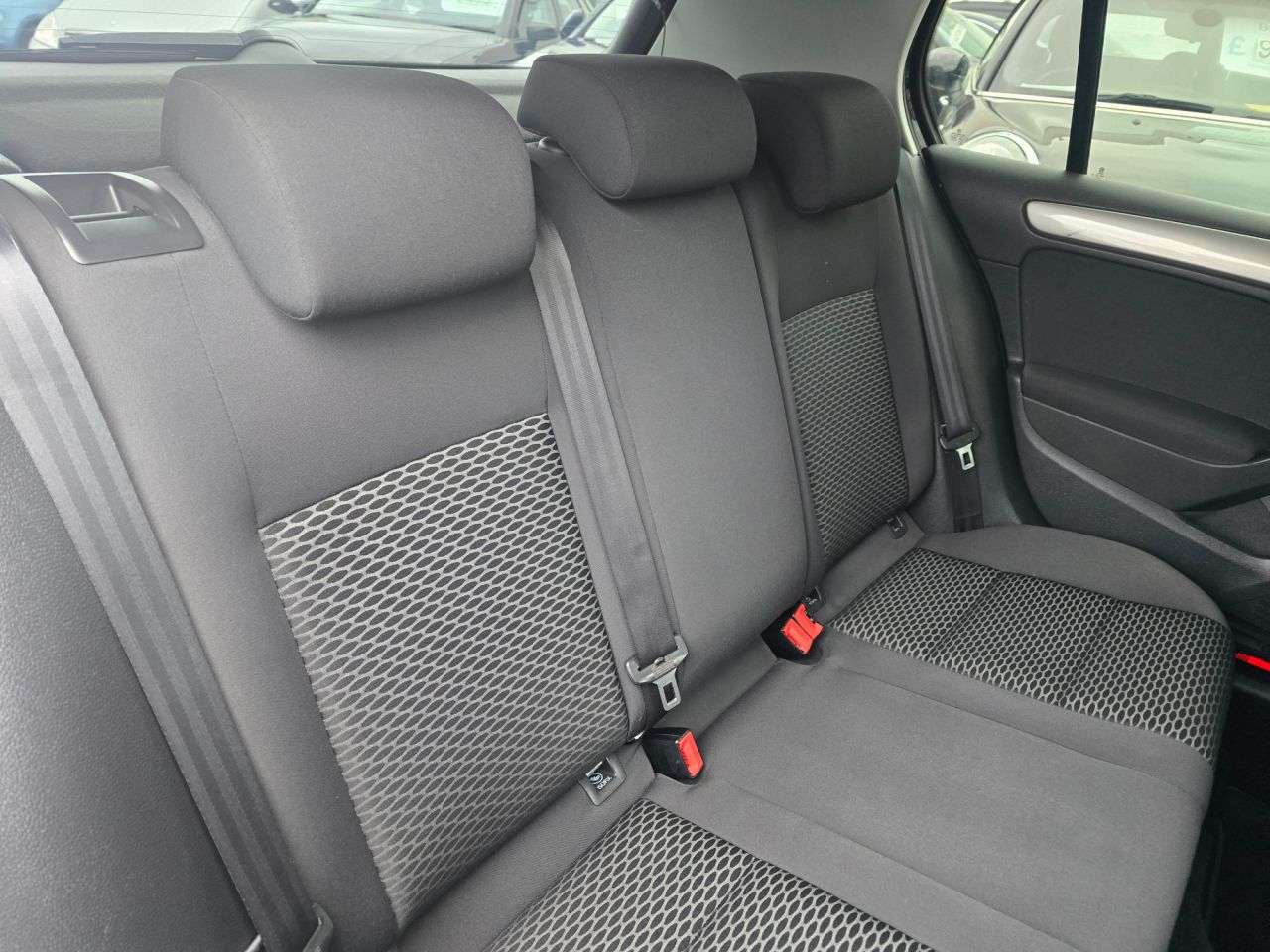 2011 VOLKSWAGEN GOLF 2011 VOLKSWAGEN GOLF