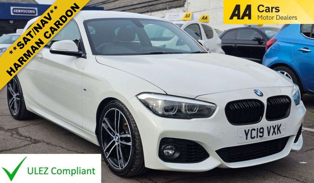 A 2019 BMW 1 SERIES 1.5 118i M Sport Shadow Edition Hatchback 3dr Petrol Manual Euro 6 (s/s) (1 A 2019 BMW 1 SERIES 1.5 118i M Sport Shadow Edition Hatchback 3dr Petrol Manual Euro 6 (s/s) (1