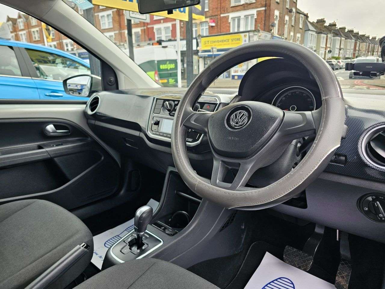 0 VOLKSWAGEN UP! 0 VOLKSWAGEN UP!