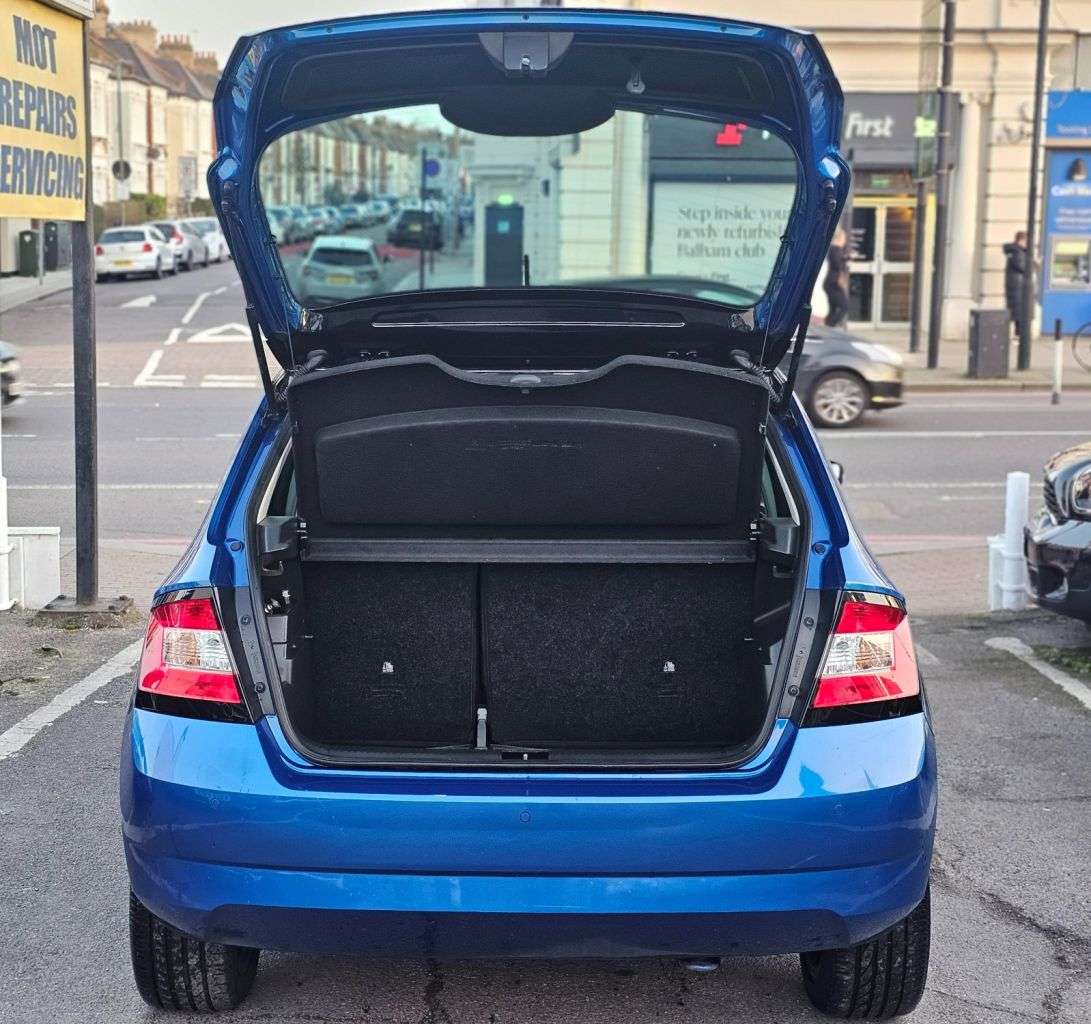 2017 SKODA FABIA 2017 SKODA FABIA