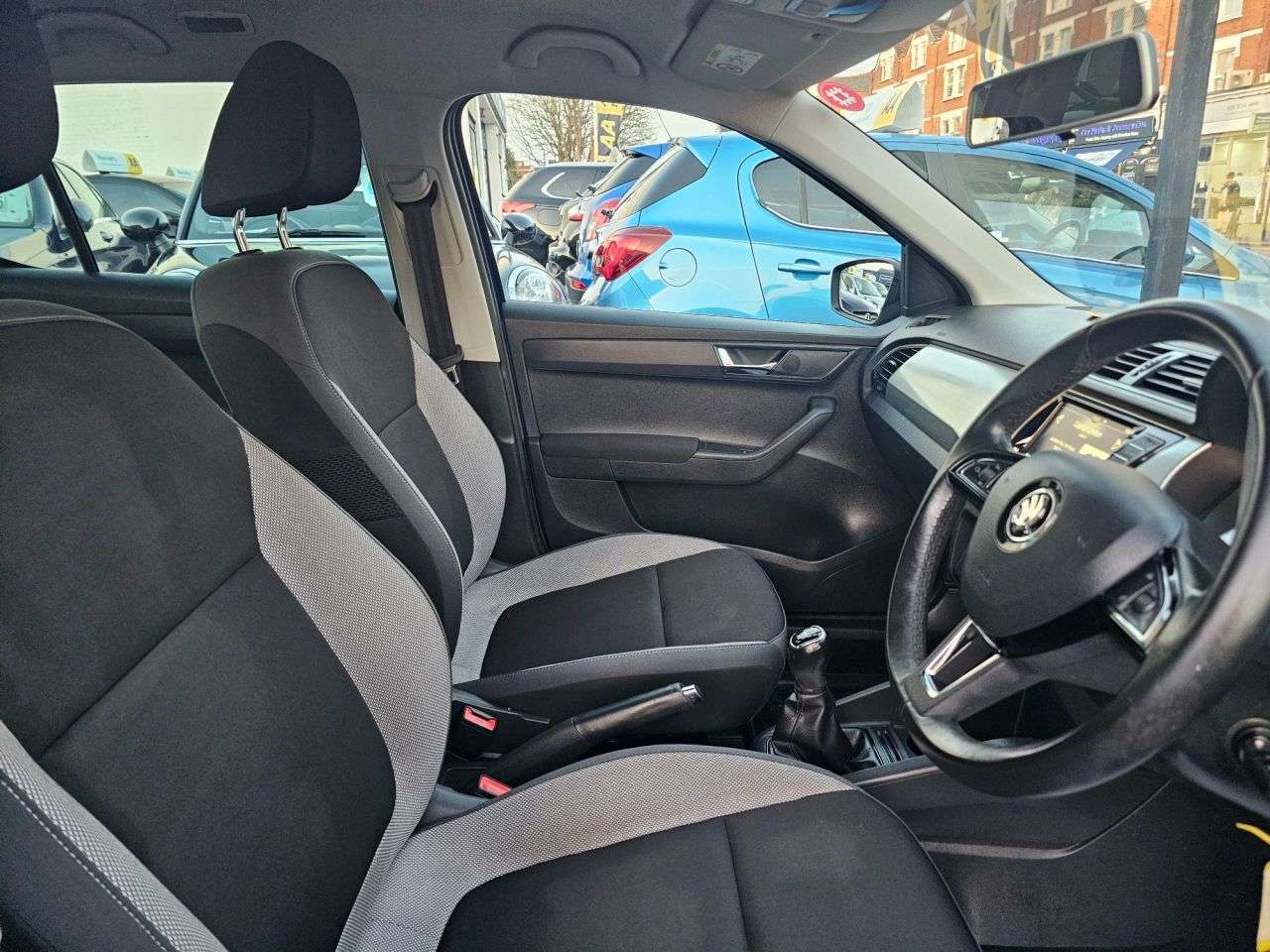 2017 SKODA FABIA 2017 SKODA FABIA