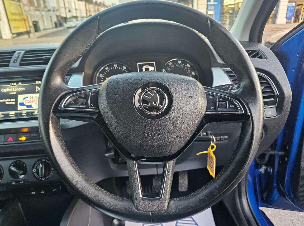 2017 SKODA FABIA 2017 SKODA FABIA