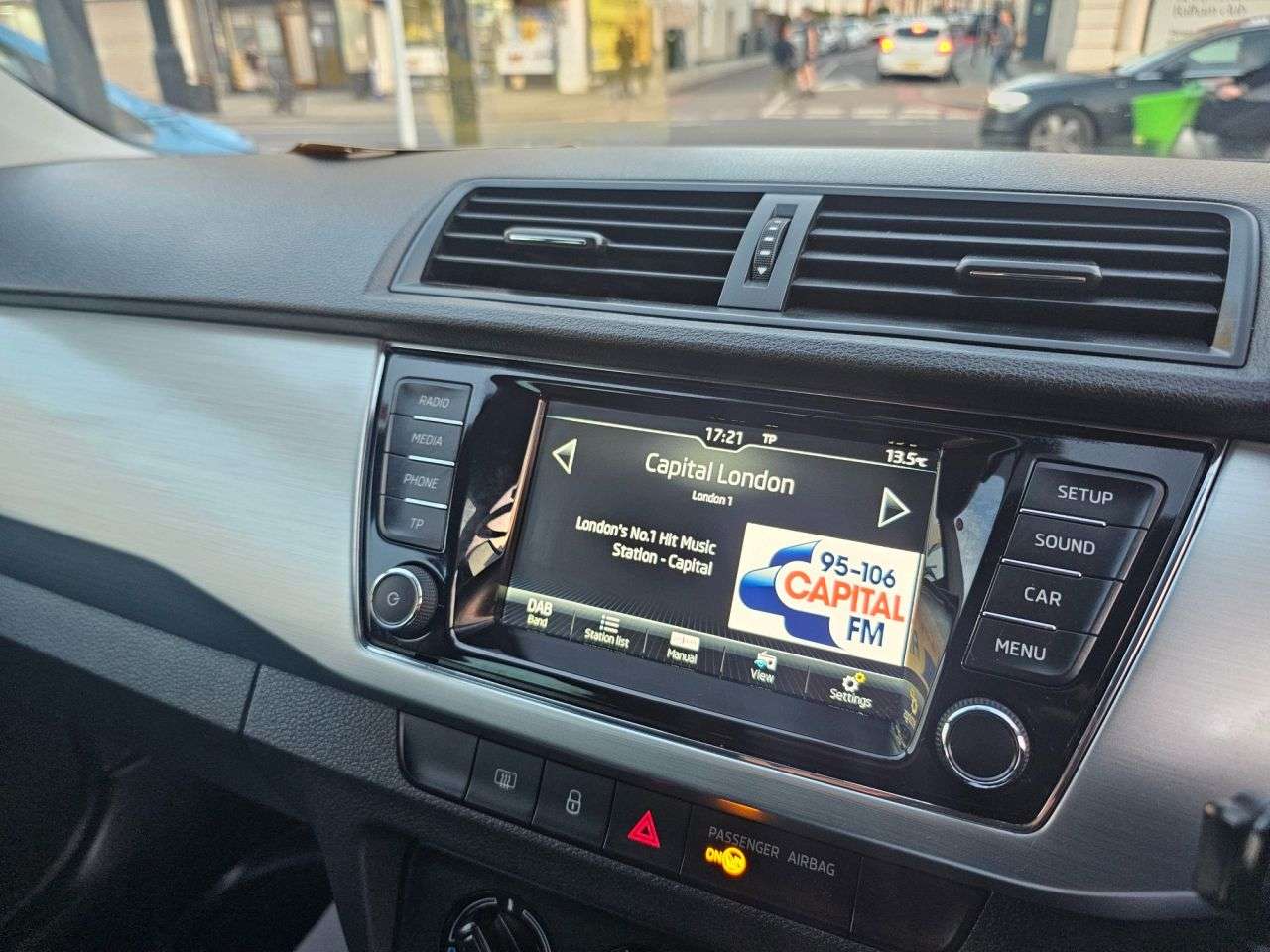 2017 SKODA FABIA 2017 SKODA FABIA