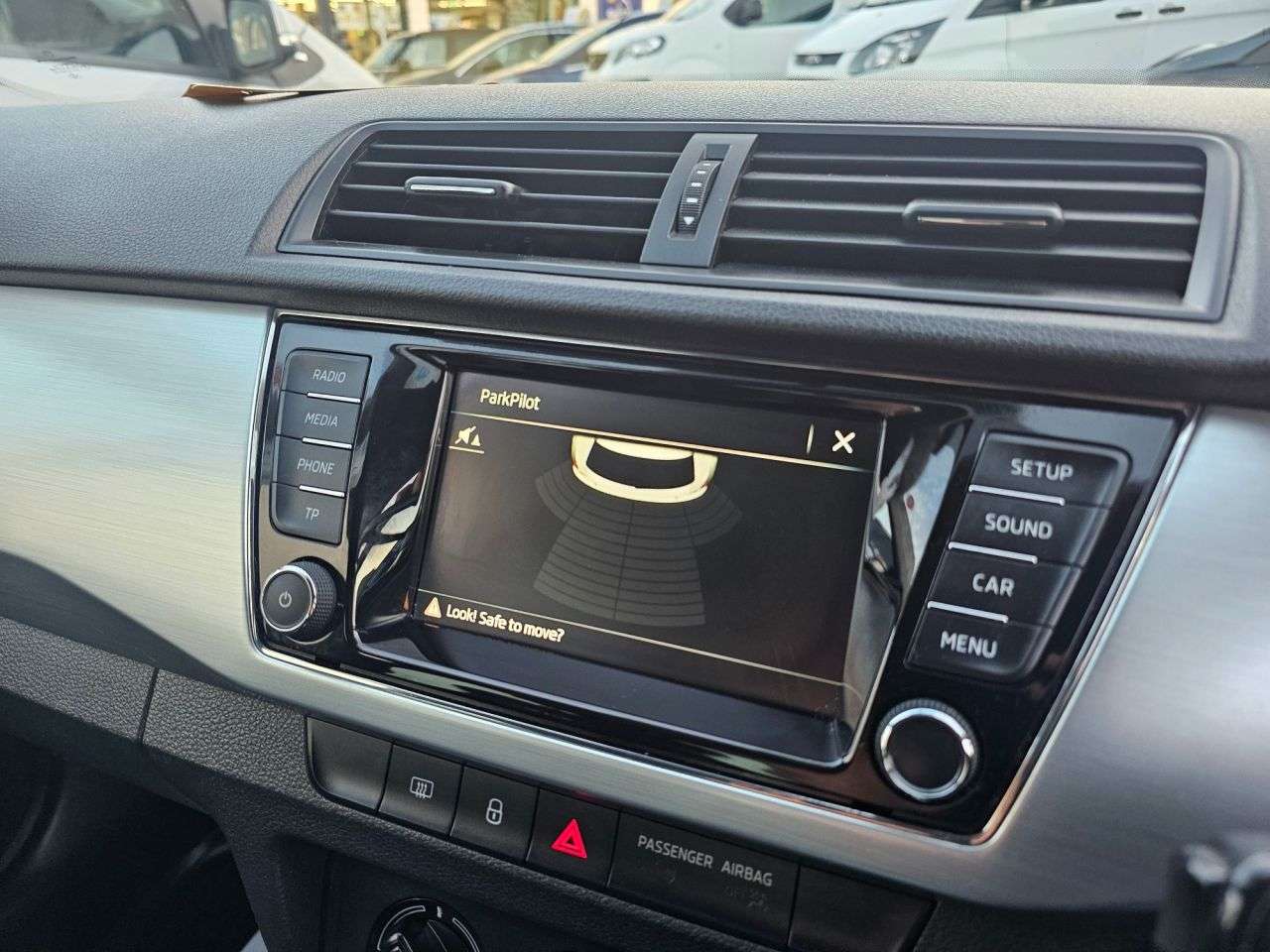 2017 SKODA FABIA 2017 SKODA FABIA