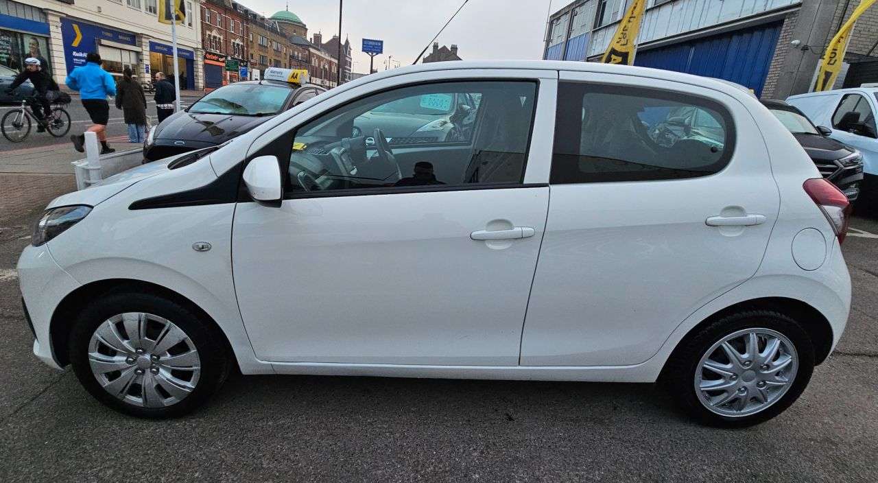 2015 PEUGEOT 108 2015 PEUGEOT 108