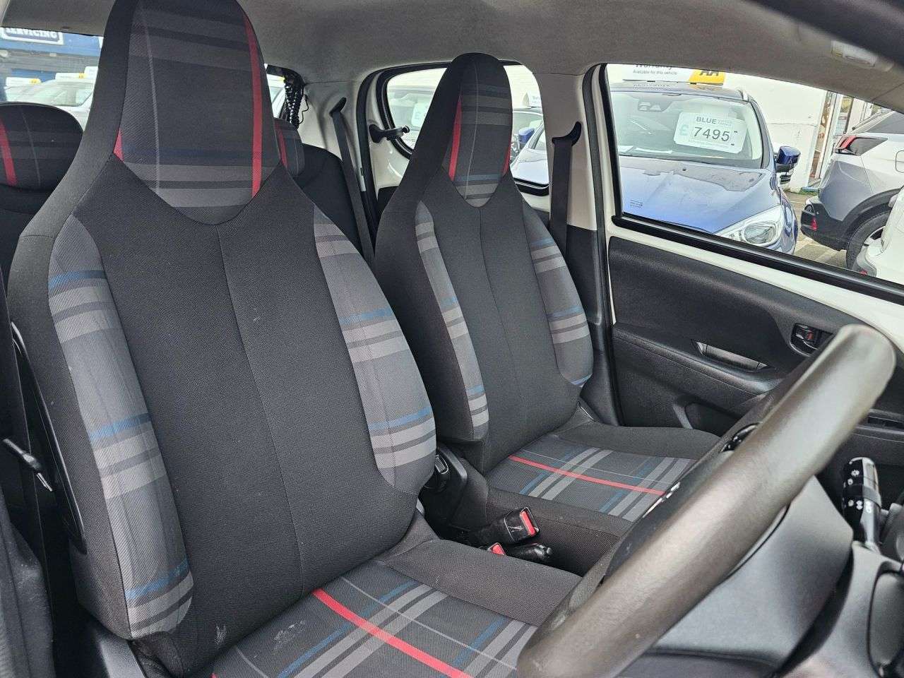 2015 PEUGEOT 108 2015 PEUGEOT 108