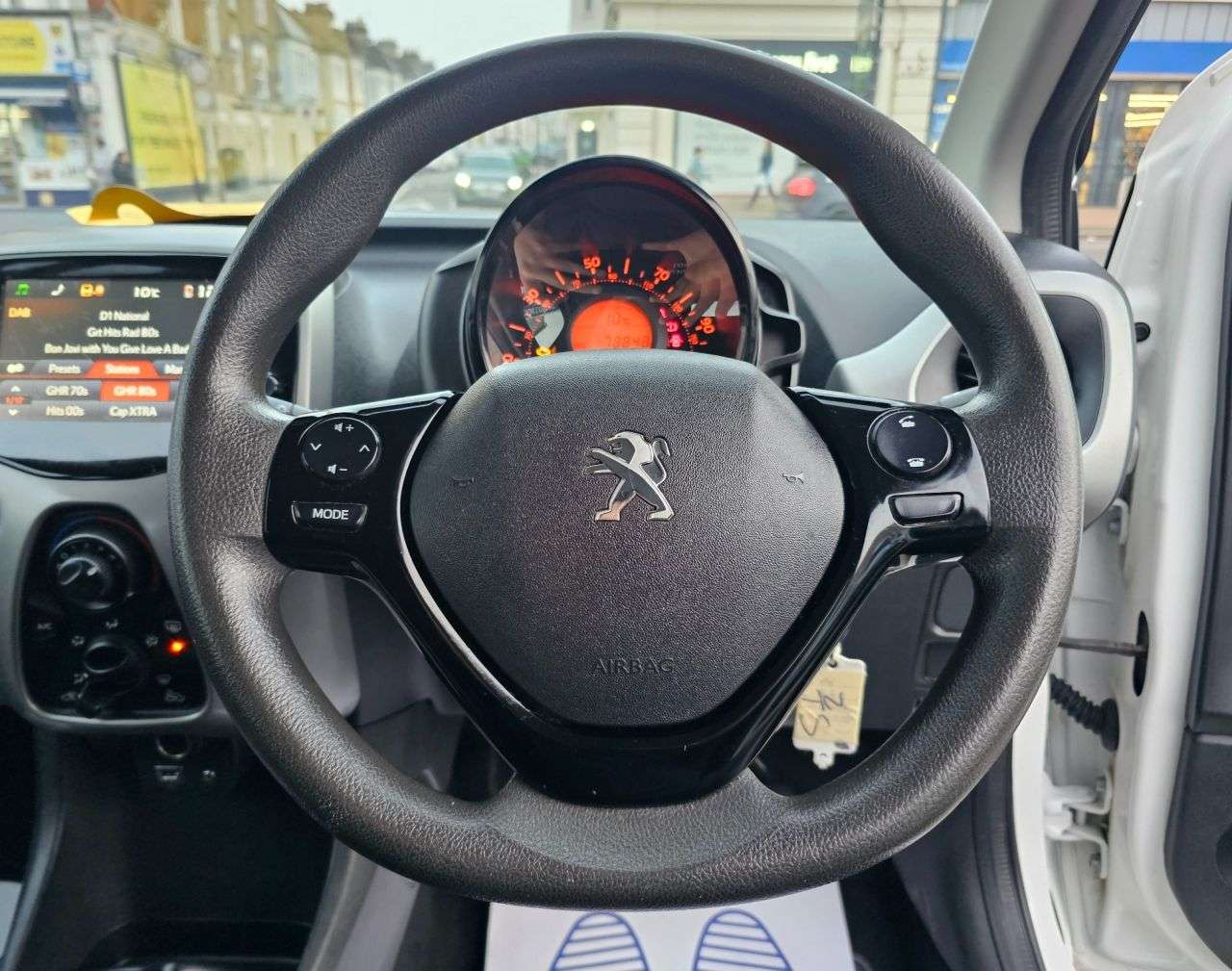 2015 PEUGEOT 108 2015 PEUGEOT 108