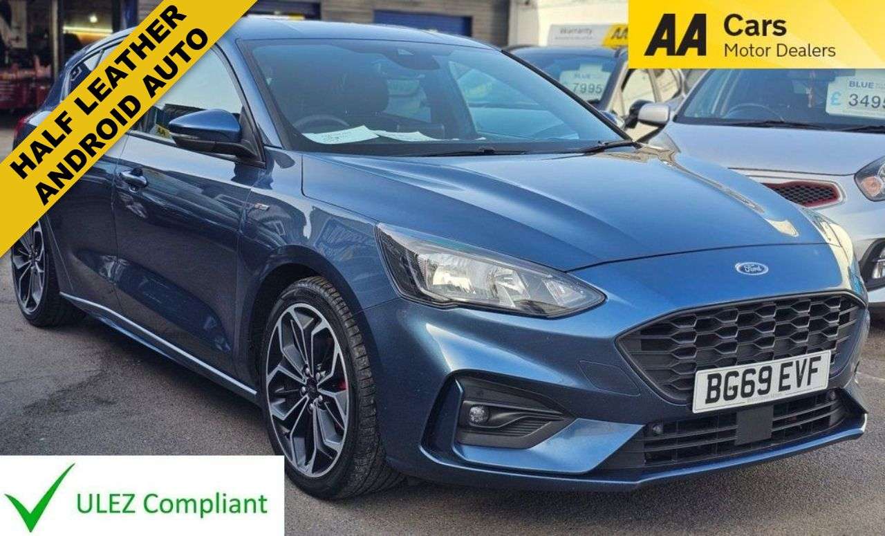 A 2019 FORD FOCUS 1.0T EcoBoost ST-Line X Hatchback 5dr Petrol Manual Euro 6 (s/s) (125 ps) H A 2019 FORD FOCUS 1.0T EcoBoost ST-Line X Hatchback 5dr Petrol Manual Euro 6 (s/s) (125 ps) H
