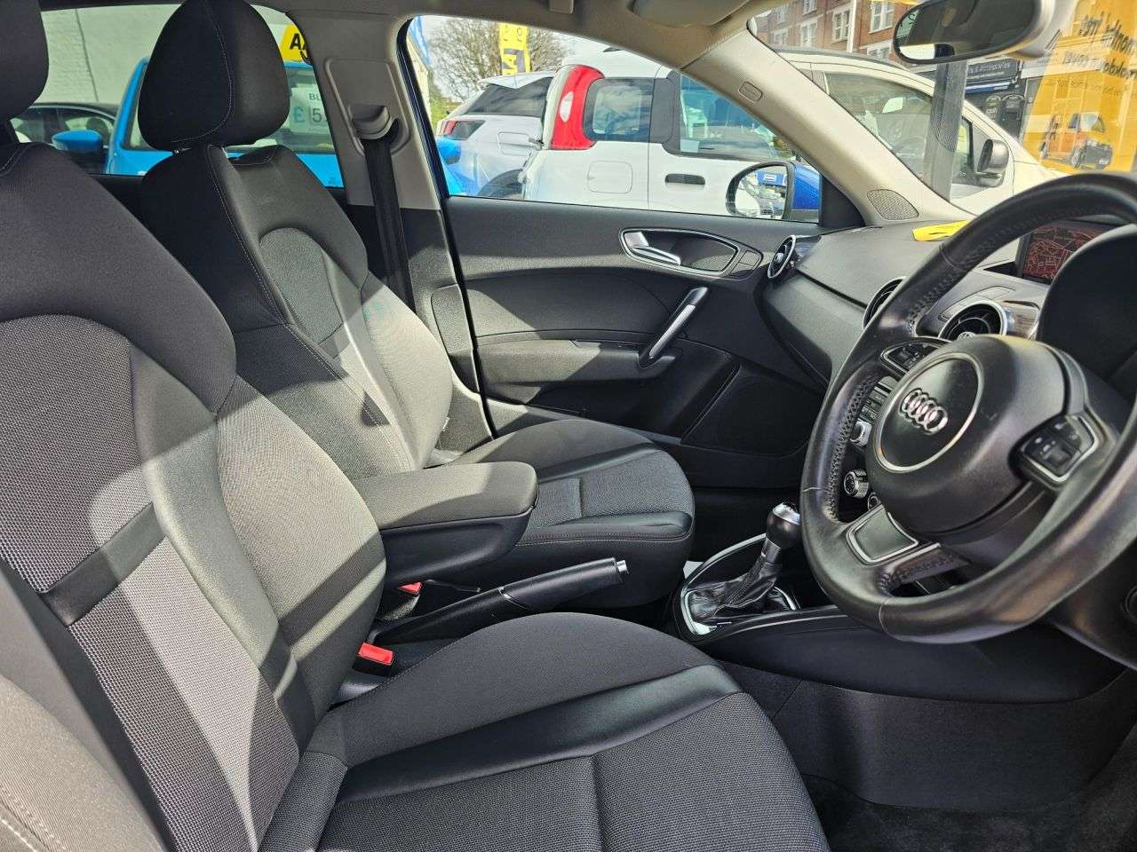 2012 AUDI A1 2012 AUDI A1
