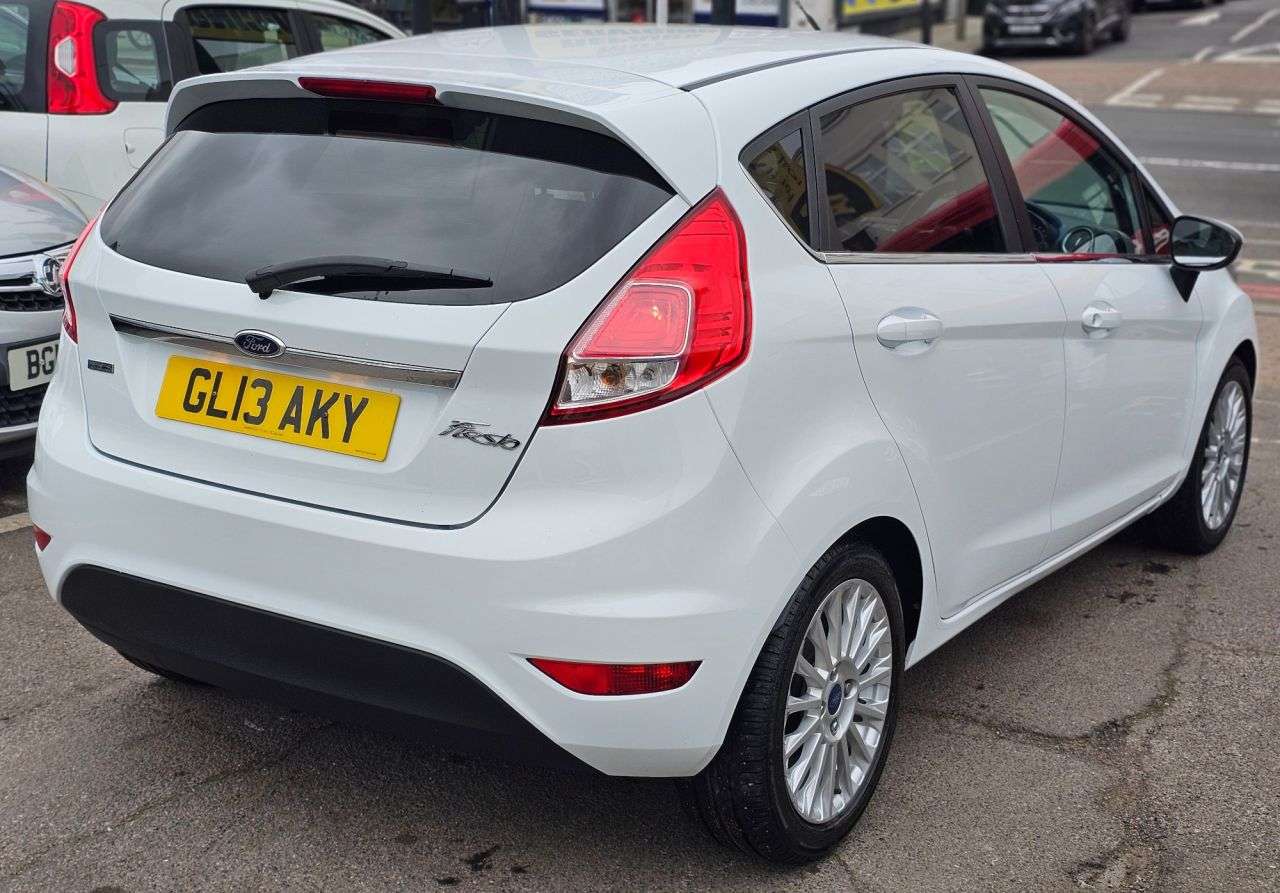 2013 FORD FIESTA 2013 FORD FIESTA