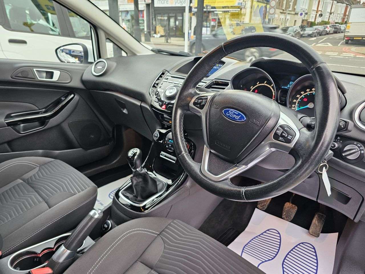 2013 FORD FIESTA 2013 FORD FIESTA