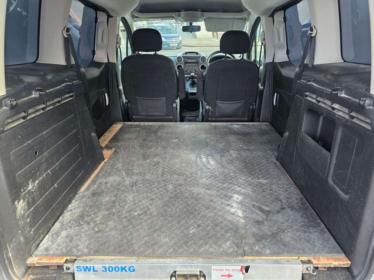 2014 PEUGEOT PARTNER TEPEE 2014 PEUGEOT PARTNER TEPEE