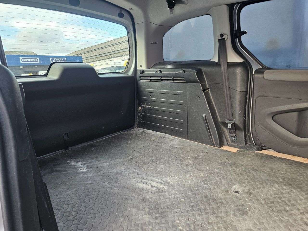 2014 PEUGEOT PARTNER TEPEE 2014 PEUGEOT PARTNER TEPEE