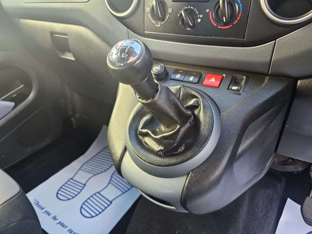 2014 PEUGEOT PARTNER TEPEE 2014 PEUGEOT PARTNER TEPEE