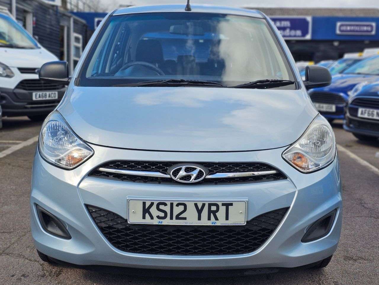 A 2012 HYUNDAI I10 1.2 Classic Hatchback 5dr Petrol Manual Euro 5 (85 bhp) GOOD SERVICE HISTOR A 2012 HYUNDAI I10 1.2 Classic Hatchback 5dr Petrol Manual Euro 5 (85 bhp) GOOD SERVICE HISTOR