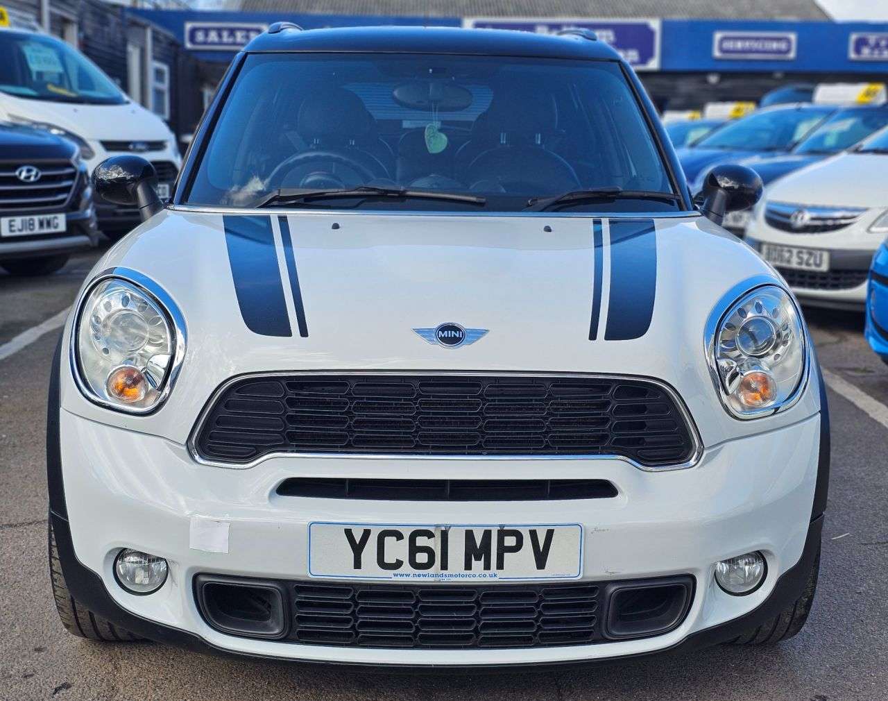 A 2011 MINI COUNTRYMAN 1.6 Cooper S SUV 5dr Petrol Manual ALL4 Euro 5 (s/s) (184 ps) FULL SERVICE A 2011 MINI COUNTRYMAN 1.6 Cooper S SUV 5dr Petrol Manual ALL4 Euro 5 (s/s) (184 ps) FULL SERVICE