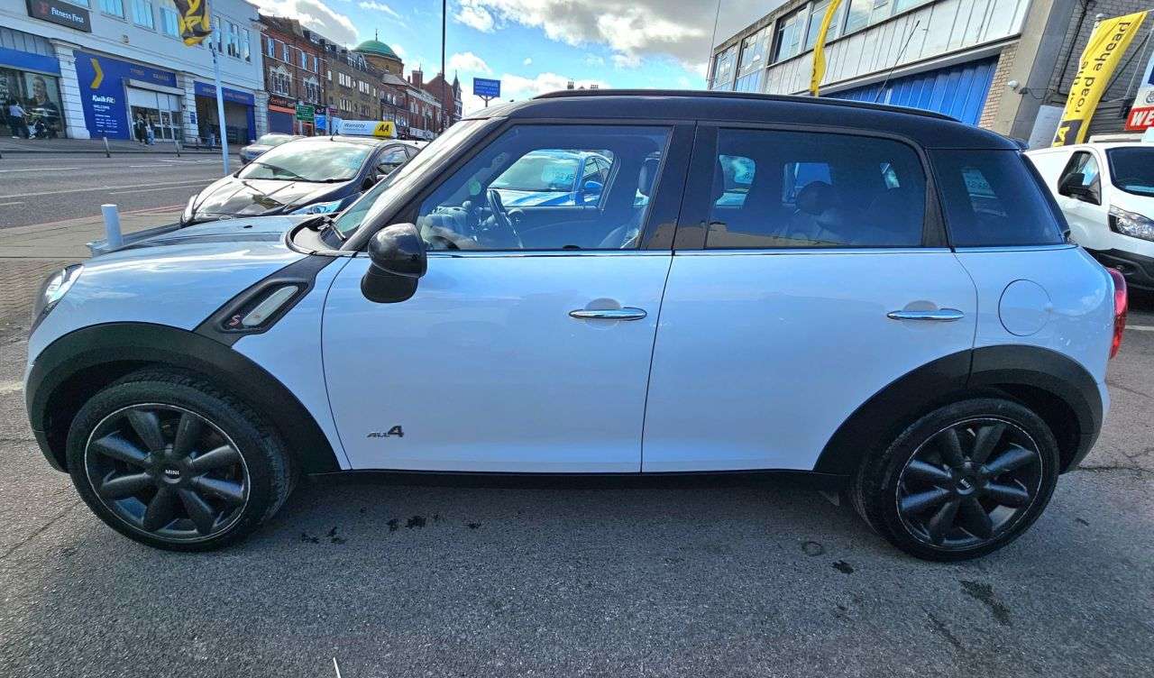 2011 MINI COUNTRYMAN 2011 MINI COUNTRYMAN