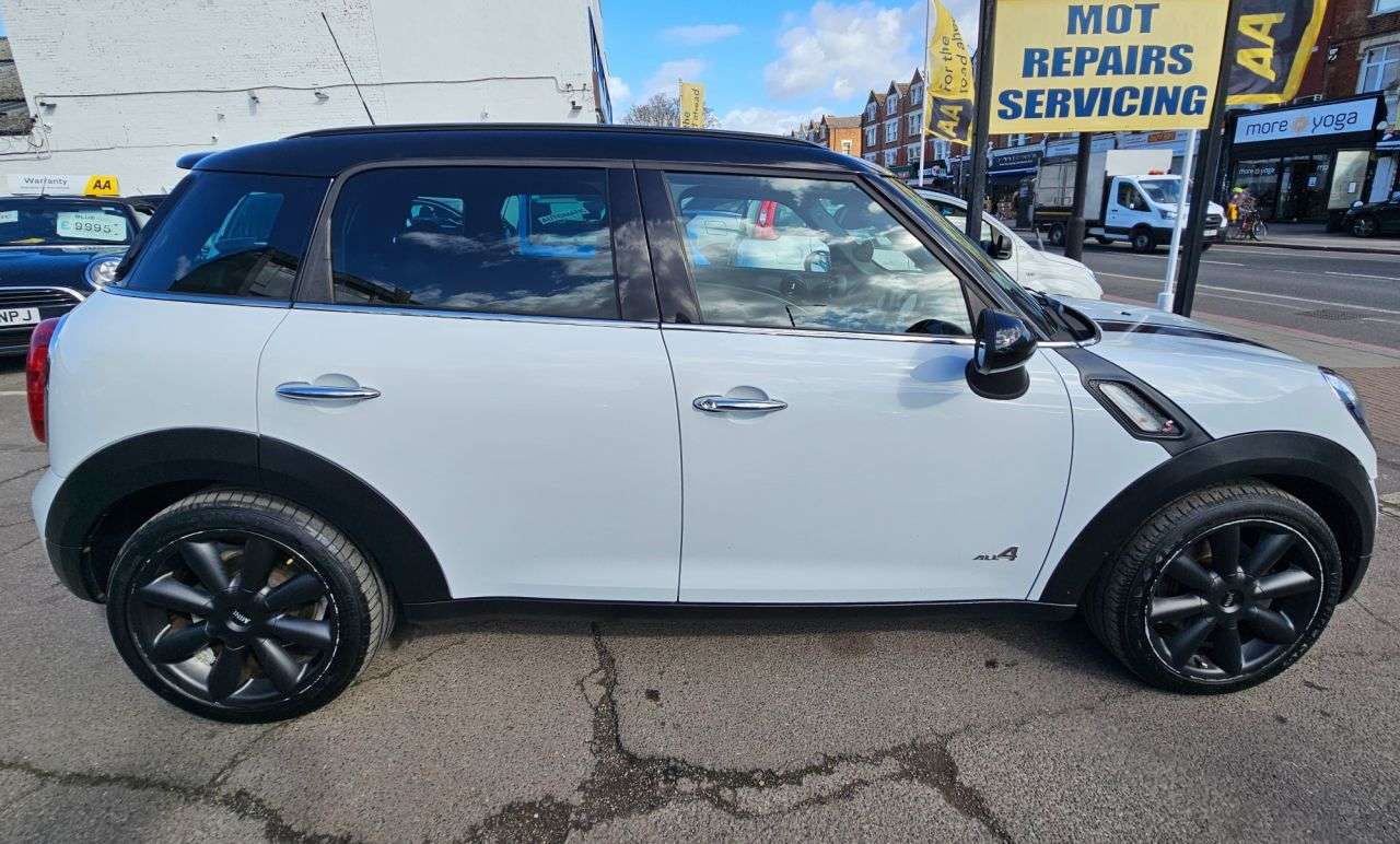 2011 MINI COUNTRYMAN 2011 MINI COUNTRYMAN