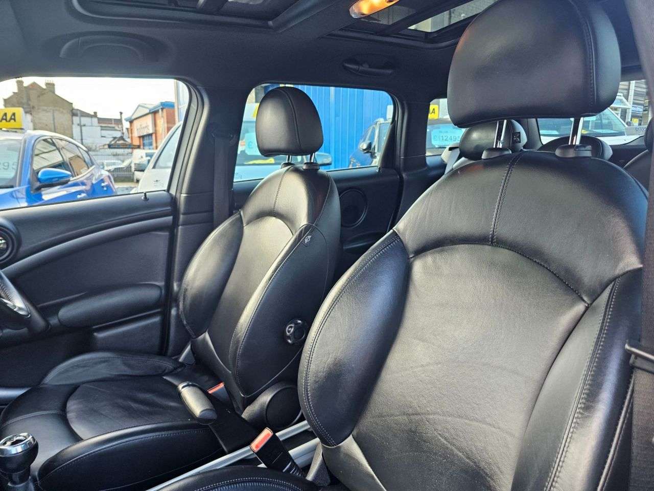 2011 MINI COUNTRYMAN 2011 MINI COUNTRYMAN