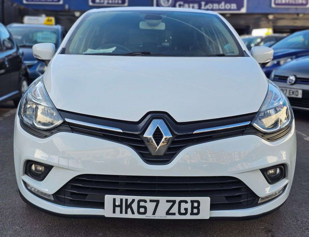 A 2018 RENAULT CLIO 1.2 16V Dynamique Nav Hatchback 5dr Petrol Manual Euro 6 (75 ps) VERY GOOD A 2018 RENAULT CLIO 1.2 16V Dynamique Nav Hatchback 5dr Petrol Manual Euro 6 (75 ps) VERY GOOD