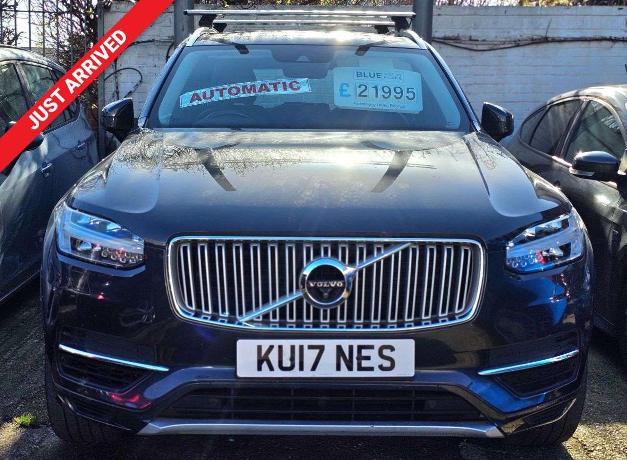 A 2017 VOLVO XC90 AUTOMATIC 2.0h T8 Twin Engine 10.4kWh Inscription Pro SUV 5dr Petrol Plug-i A 2017 VOLVO XC90 AUTOMATIC 2.0h T8 Twin Engine 10.4kWh Inscription Pro SUV 5dr Petrol Plug-i