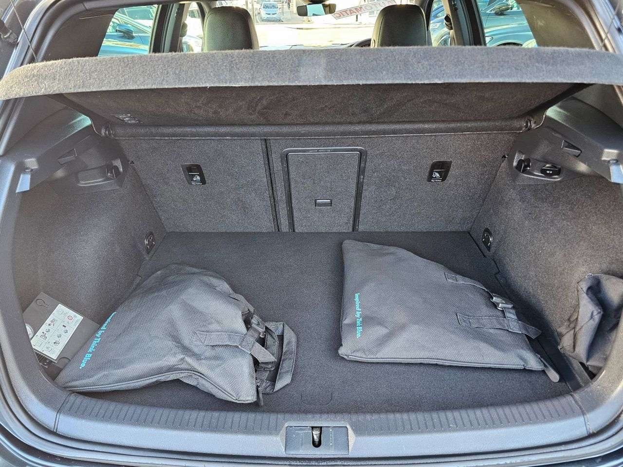 2017 VOLKSWAGEN GOLF 2017 VOLKSWAGEN GOLF