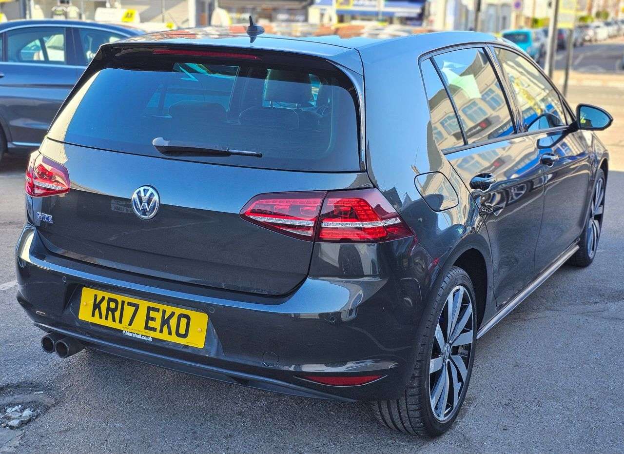 2017 VOLKSWAGEN GOLF 2017 VOLKSWAGEN GOLF