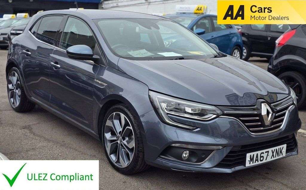 A 2017 RENAULT MEGANE AUTOMATIC 1.2 TCe Signature Nav Hatchback 5dr Petrol EDC Euro 6 (130 ps) 1 A 2017 RENAULT MEGANE AUTOMATIC 1.2 TCe Signature Nav Hatchback 5dr Petrol EDC Euro 6 (130 ps) 1