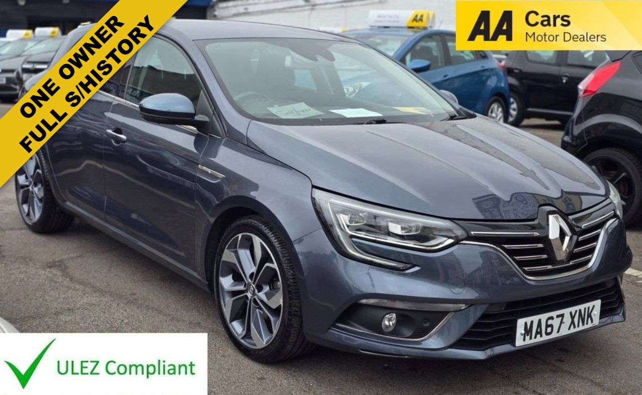 A 2017 RENAULT MEGANE AUTOMATIC 1.2 TCe Signature Nav Hatchback 5dr Petrol EDC Euro 6 (130 ps) 1 A 2017 RENAULT MEGANE AUTOMATIC 1.2 TCe Signature Nav Hatchback 5dr Petrol EDC Euro 6 (130 ps) 1