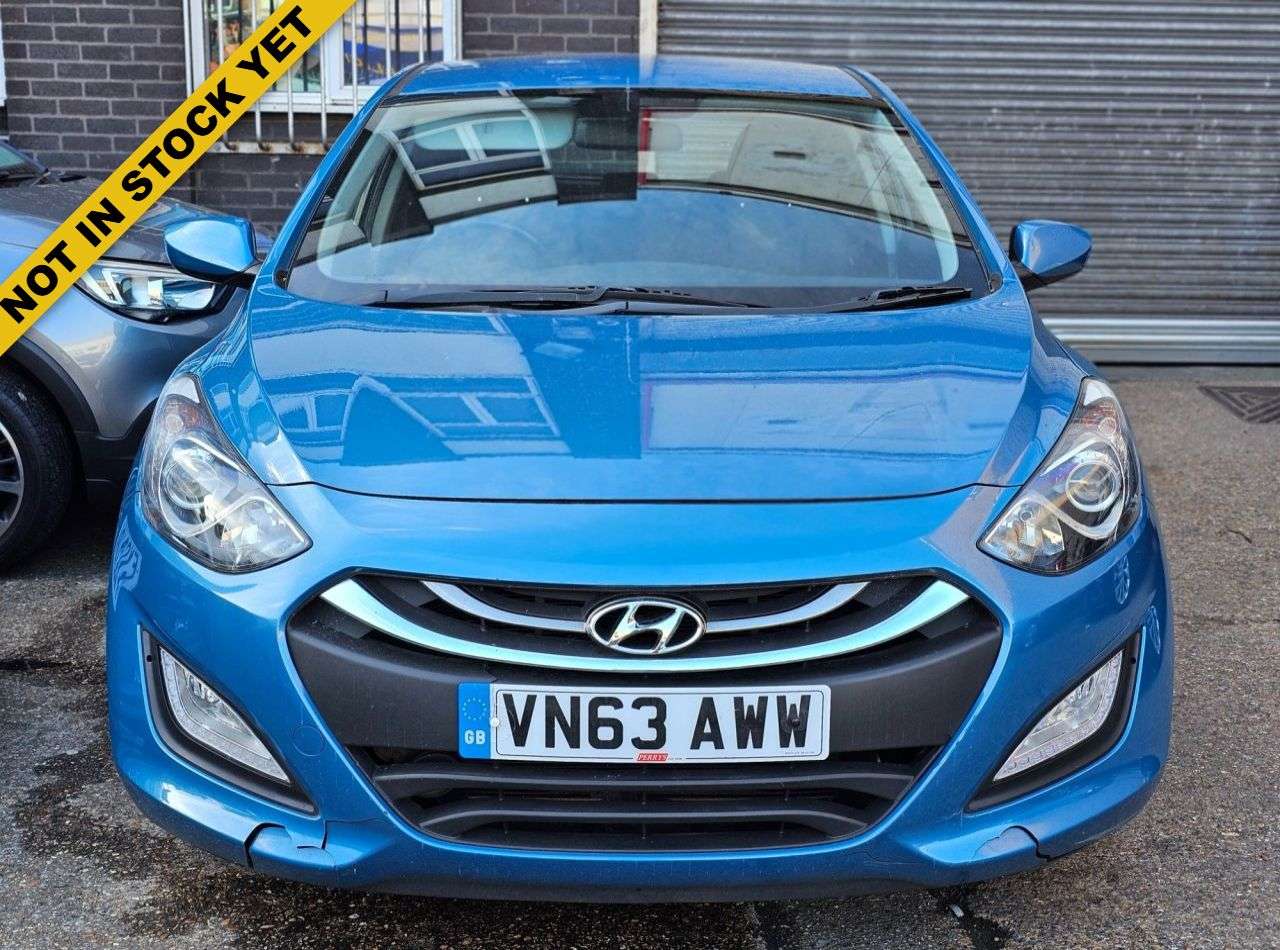 A 2013 HYUNDAI I30 1.6 Active AUTOMATIC Hatchback 5dr Petrol Auto Euro 5 (120 ps) USB/AUX/BLUE A 2013 HYUNDAI I30 1.6 Active AUTOMATIC Hatchback 5dr Petrol Auto Euro 5 (120 ps) USB/AUX/BLUE
