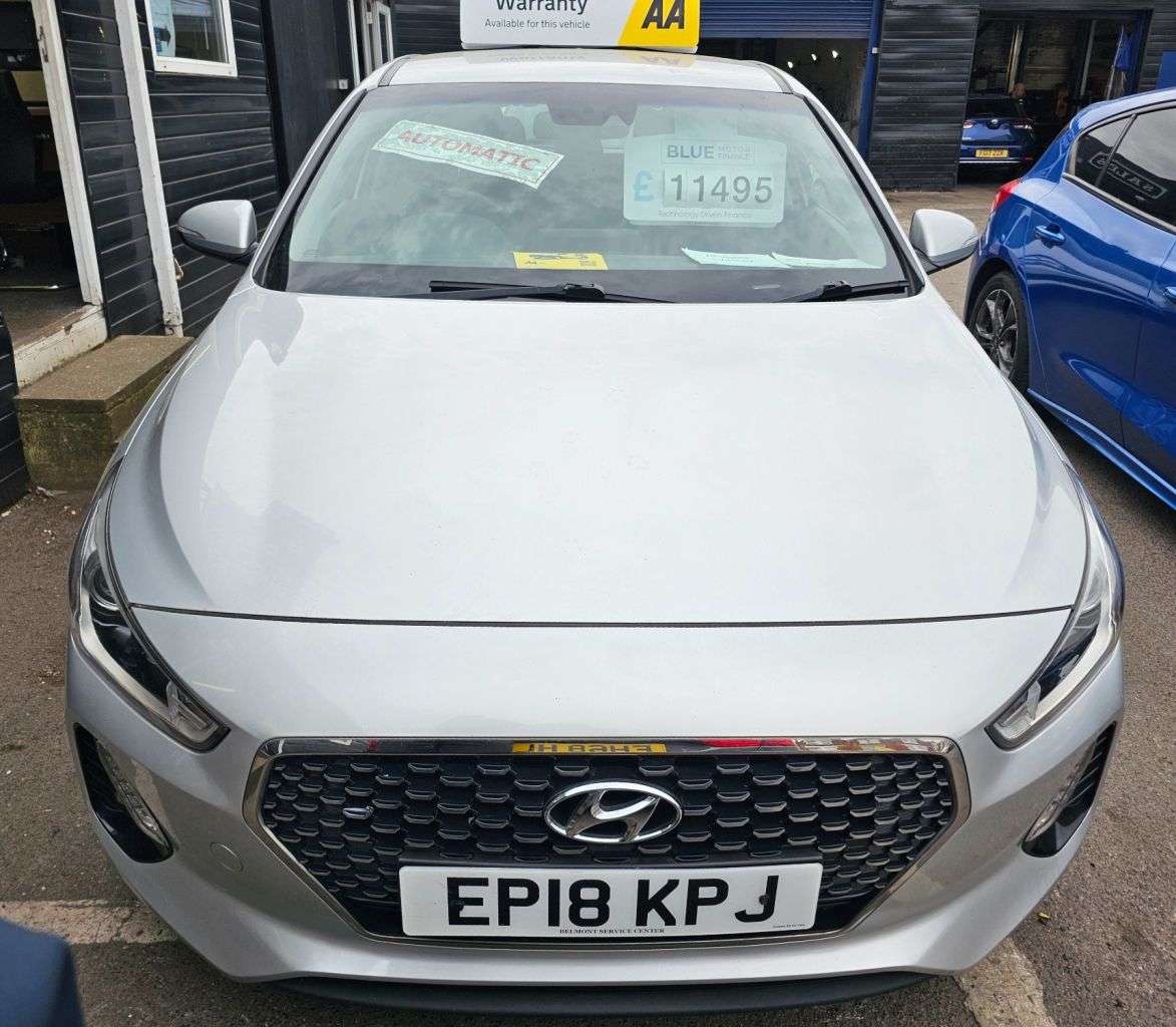 A 2018 HYUNDAI I30 1.4 T-GDi AUTOMATIC Blue Drive SE Nav Hatchback 5dr Petrol DCT Euro 6 (s/s) A 2018 HYUNDAI I30 1.4 T-GDi AUTOMATIC Blue Drive SE Nav Hatchback 5dr Petrol DCT Euro 6 (s/s)