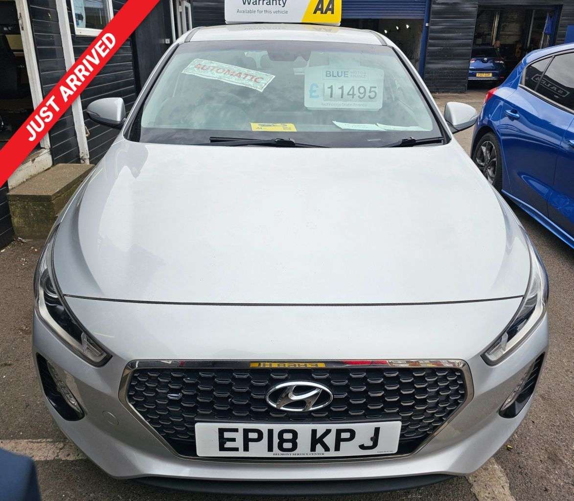 A 2018 HYUNDAI I30 1.4 T-GDi AUTOMATIC Blue Drive SE Nav Hatchback 5dr Petrol DCT Euro 6 (s/s) A 2018 HYUNDAI I30 1.4 T-GDi AUTOMATIC Blue Drive SE Nav Hatchback 5dr Petrol DCT Euro 6 (s/s)