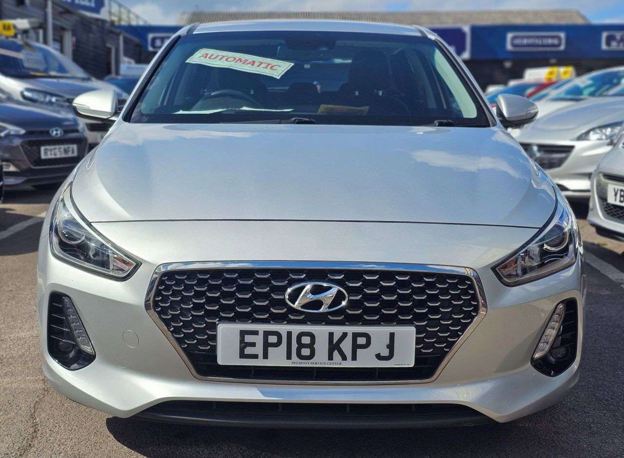 A 2018 HYUNDAI I30 1.4 T-GDi AUTOMATIC Blue Drive SE Nav Hatchback 5dr Petrol DCT Euro 6 (s/s) A 2018 HYUNDAI I30 1.4 T-GDi AUTOMATIC Blue Drive SE Nav Hatchback 5dr Petrol DCT Euro 6 (s/s)