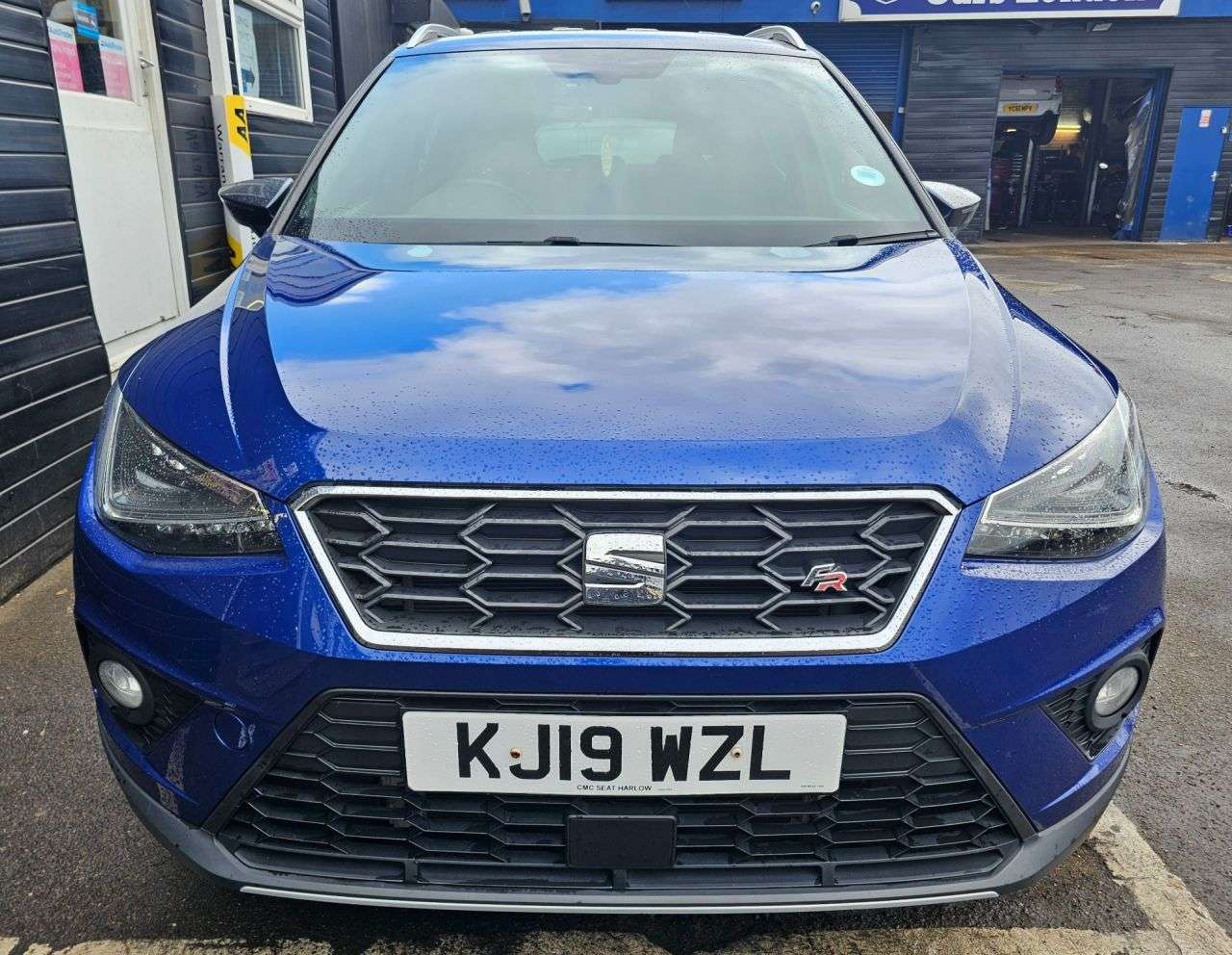 A 2019 SEAT ARONA 1.0 TSI AUTOMATIC GPF FR SUV 5dr Petrol DSG Euro 6 (s/s) (115 ps) MOT 23.03 A 2019 SEAT ARONA 1.0 TSI AUTOMATIC GPF FR SUV 5dr Petrol DSG Euro 6 (s/s) (115 ps) MOT 23.03