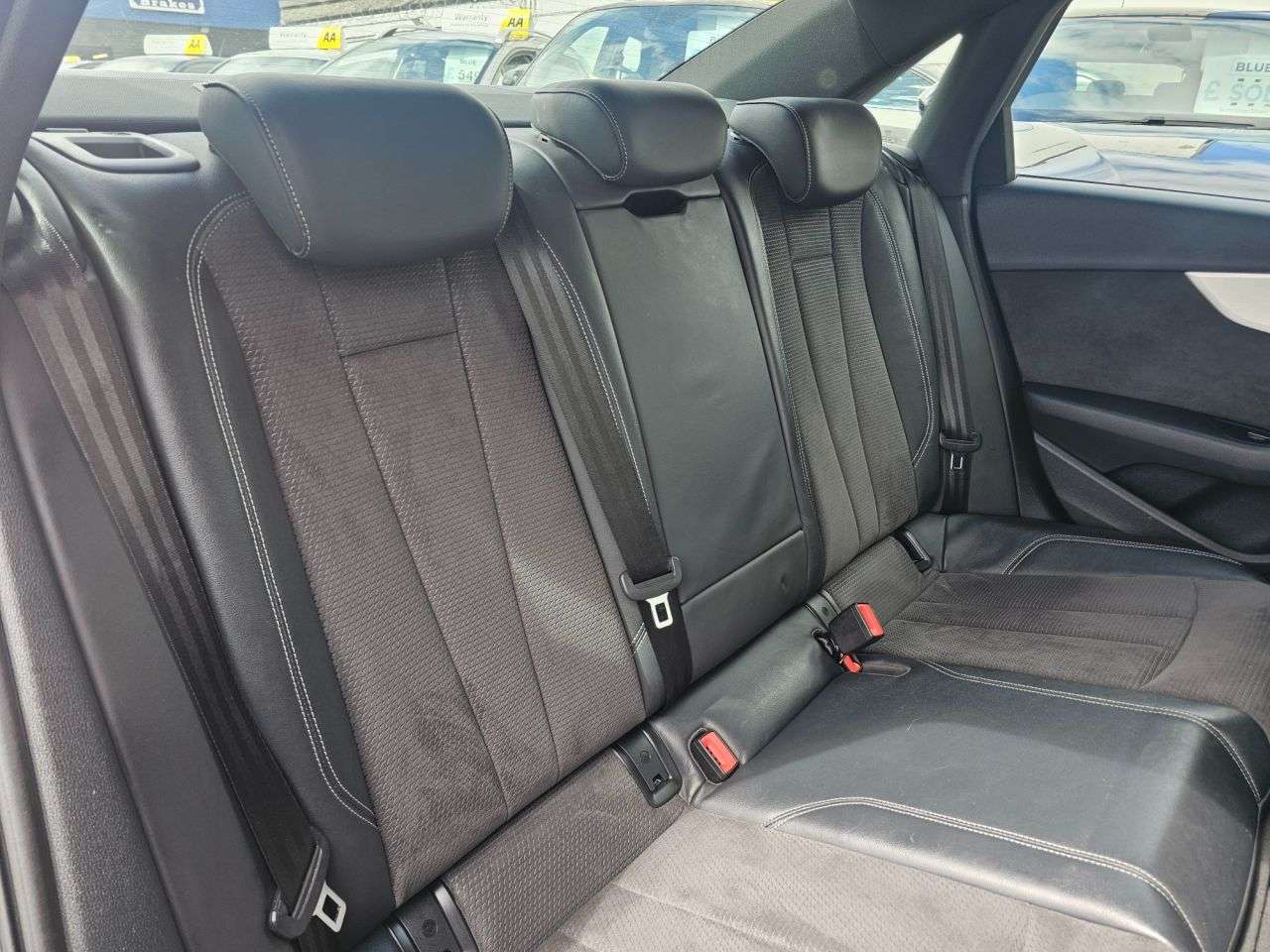 2018 AUDI A4 2018 AUDI A4
