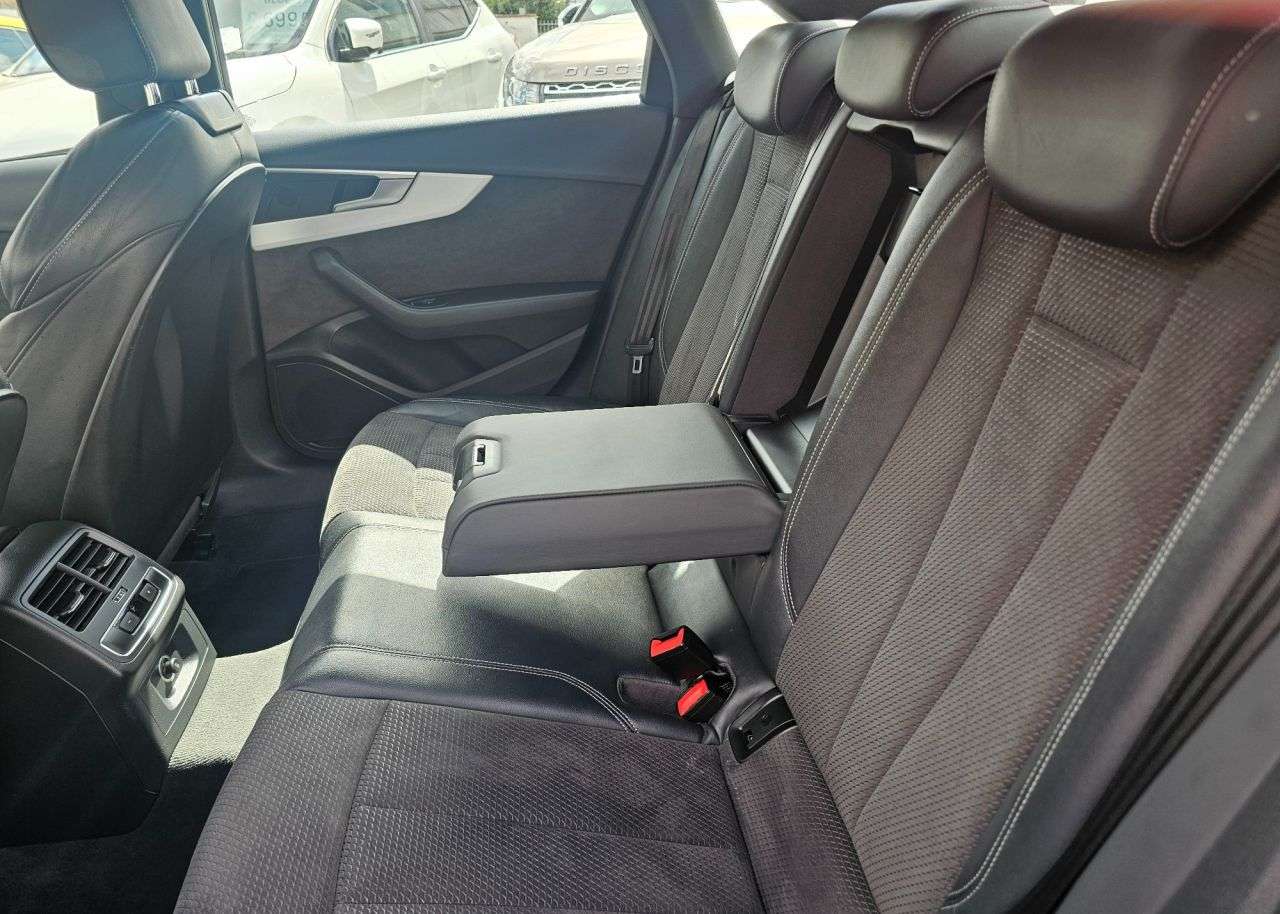 2018 AUDI A4 2018 AUDI A4