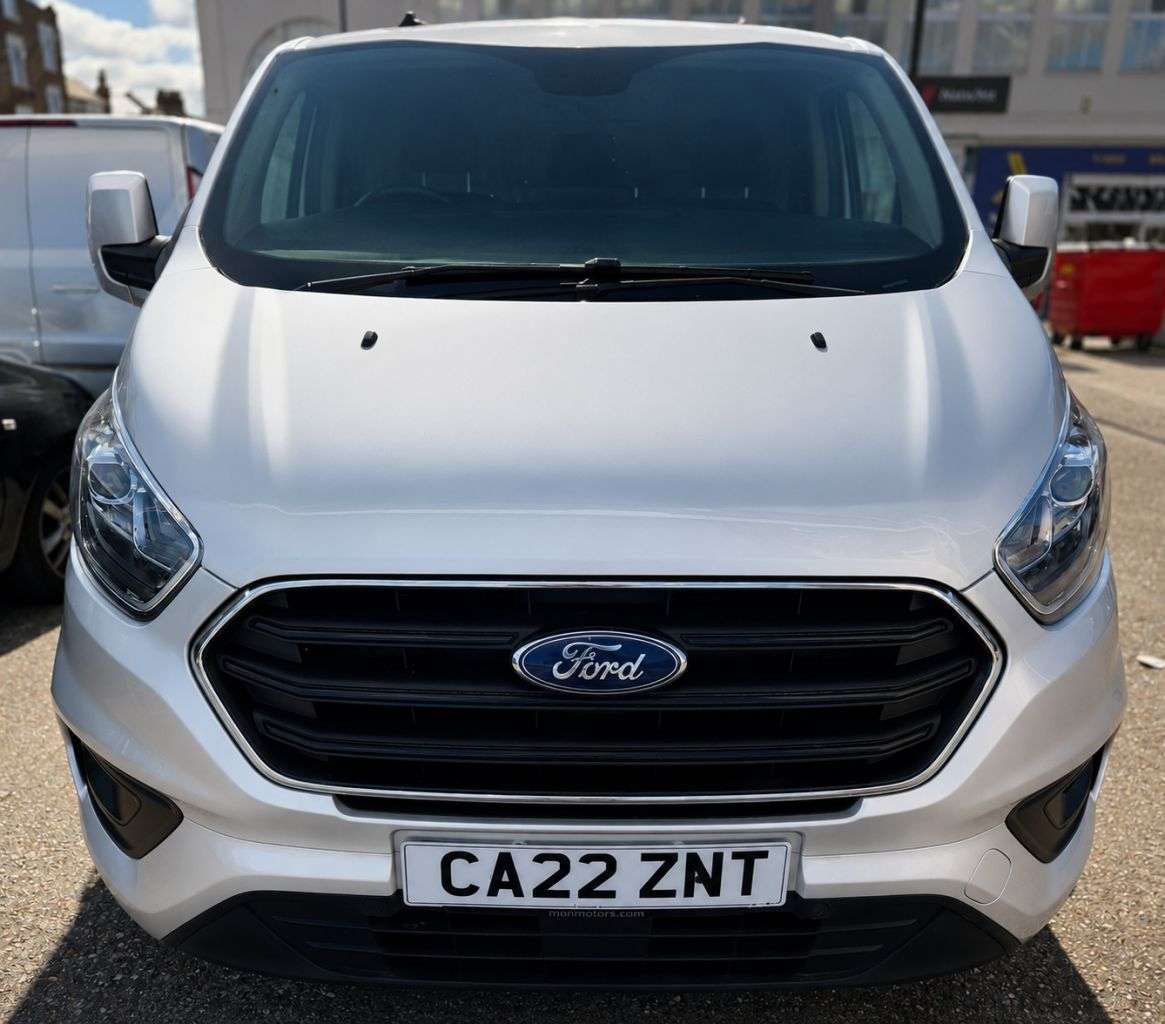 A 2022 FORD TRANSIT CUSTOM 2.0 300 EcoBlue Limited Panel Van 5dr Diesel Manual L2 H1 Euro 6 (s/s) (130 A 2022 FORD TRANSIT CUSTOM 2.0 300 EcoBlue Limited Panel Van 5dr Diesel Manual L2 H1 Euro 6 (s/s) (130