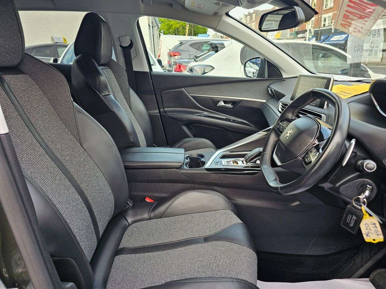 2018 PEUGEOT 3008 2018 PEUGEOT 3008