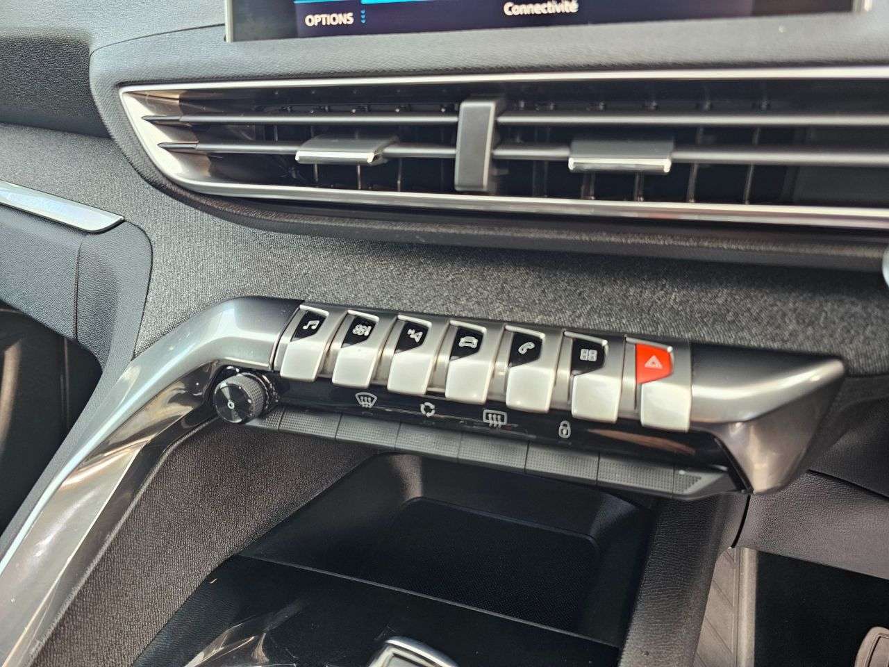 2018 PEUGEOT 3008 2018 PEUGEOT 3008