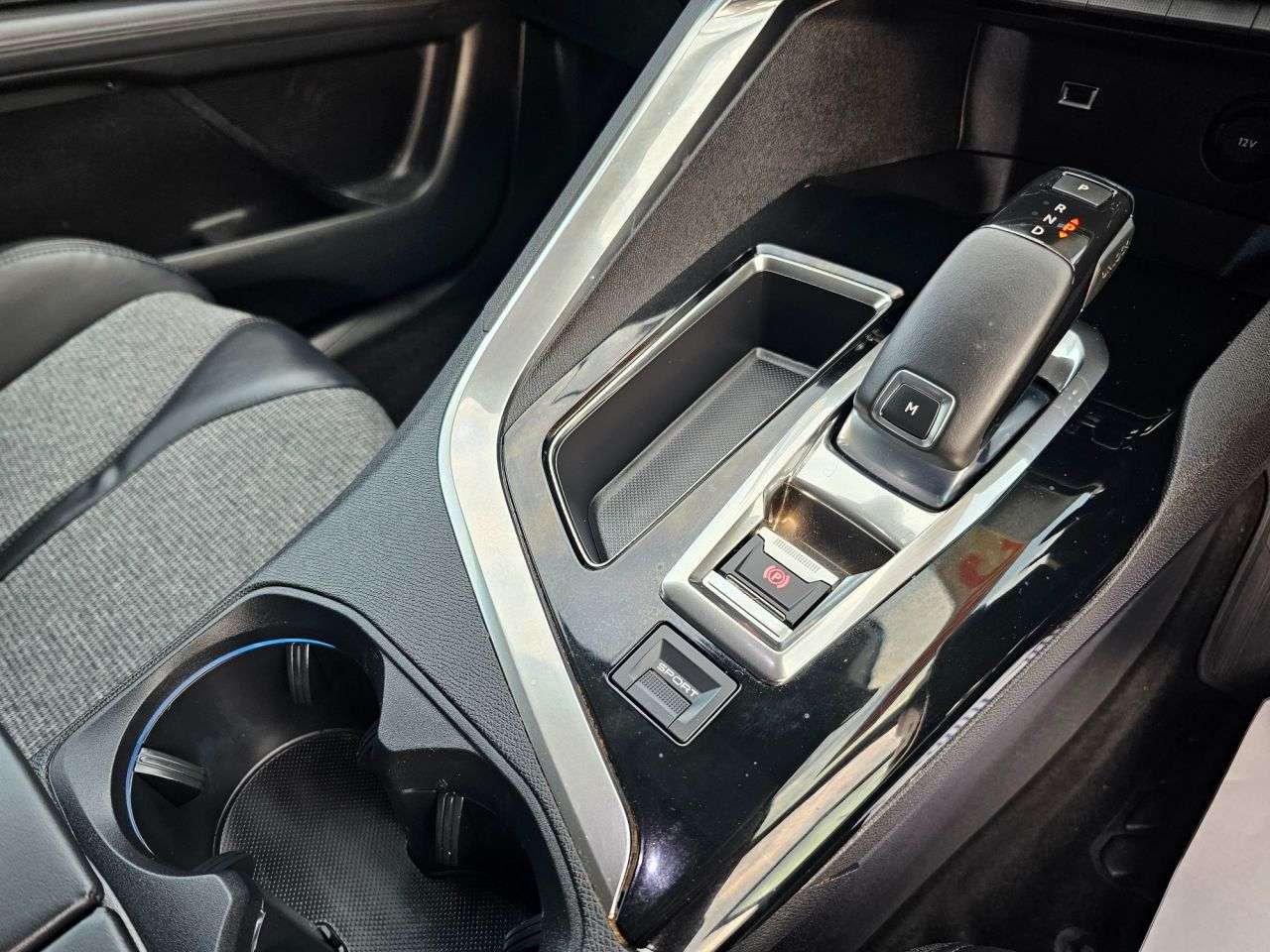 2018 PEUGEOT 3008 2018 PEUGEOT 3008