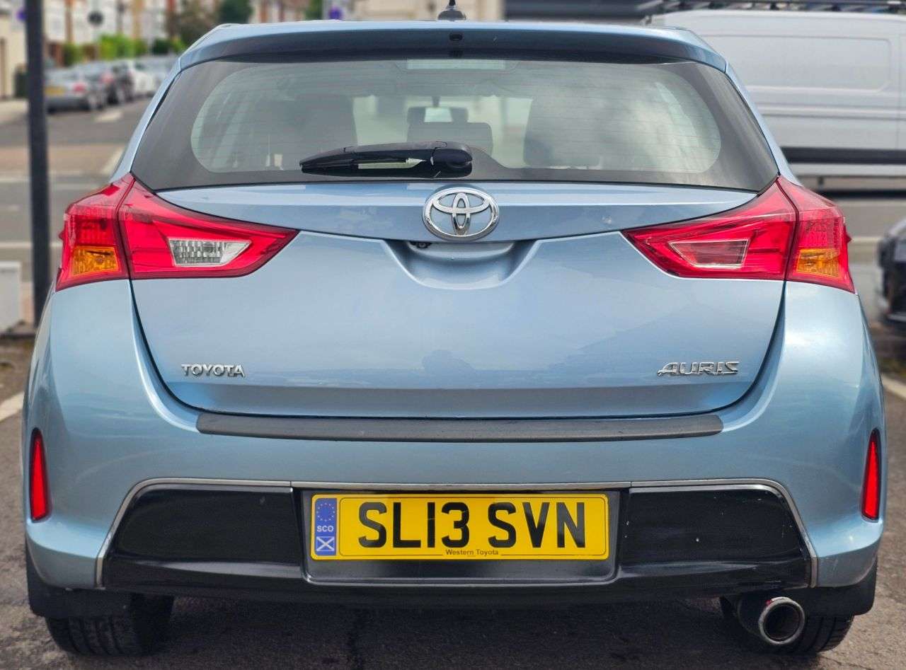 2013 TOYOTA AURIS 2013 TOYOTA AURIS